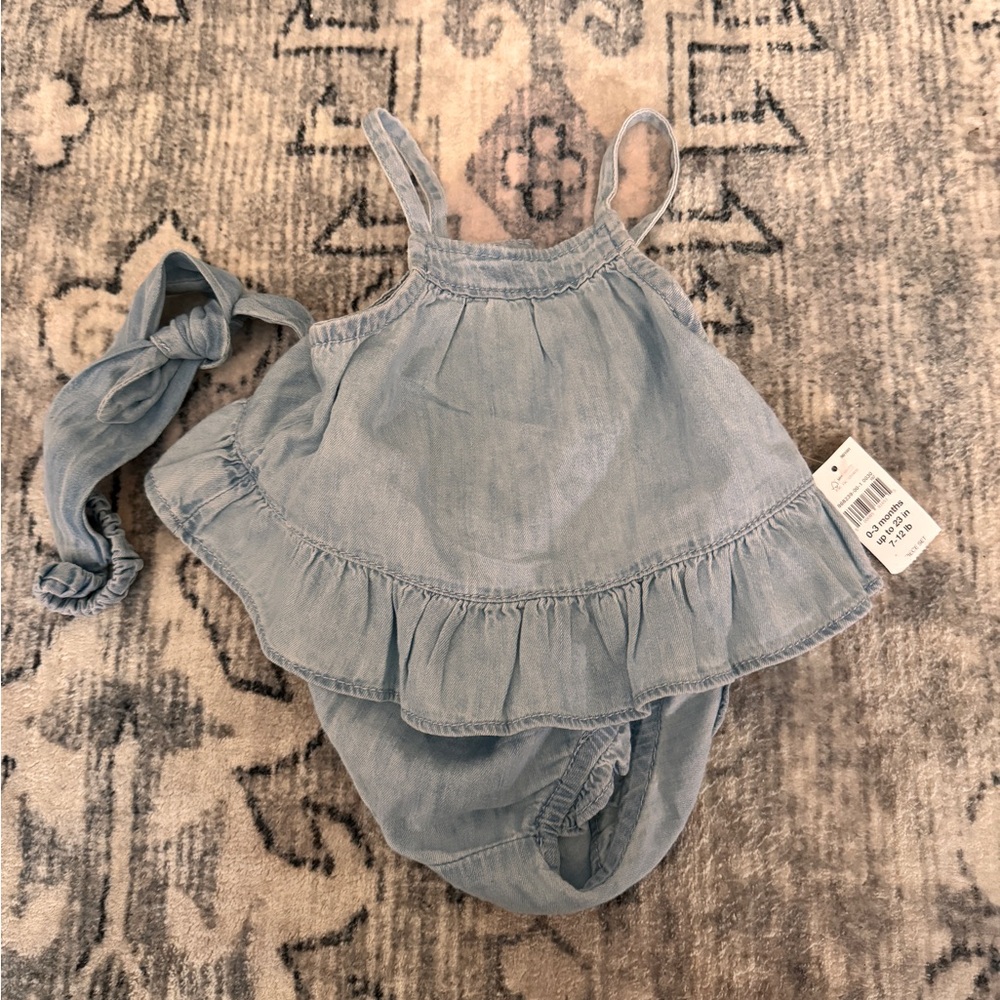 3 piece baby gap set 0-3 months